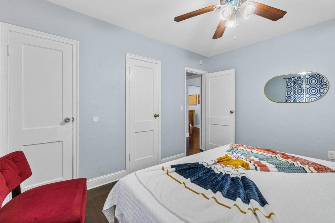Steps To Beach & Downtown! Spacious Beach Bungalow #2 Lake Worth Beach Luaran gambar