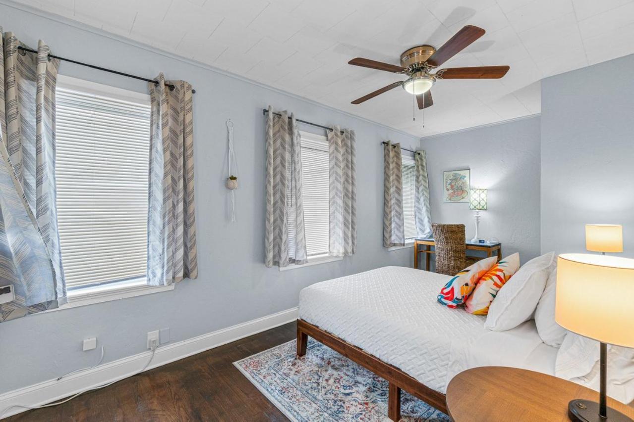 Steps To Beach & Downtown! Spacious Beach Bungalow #2 Lake Worth Beach Luaran gambar