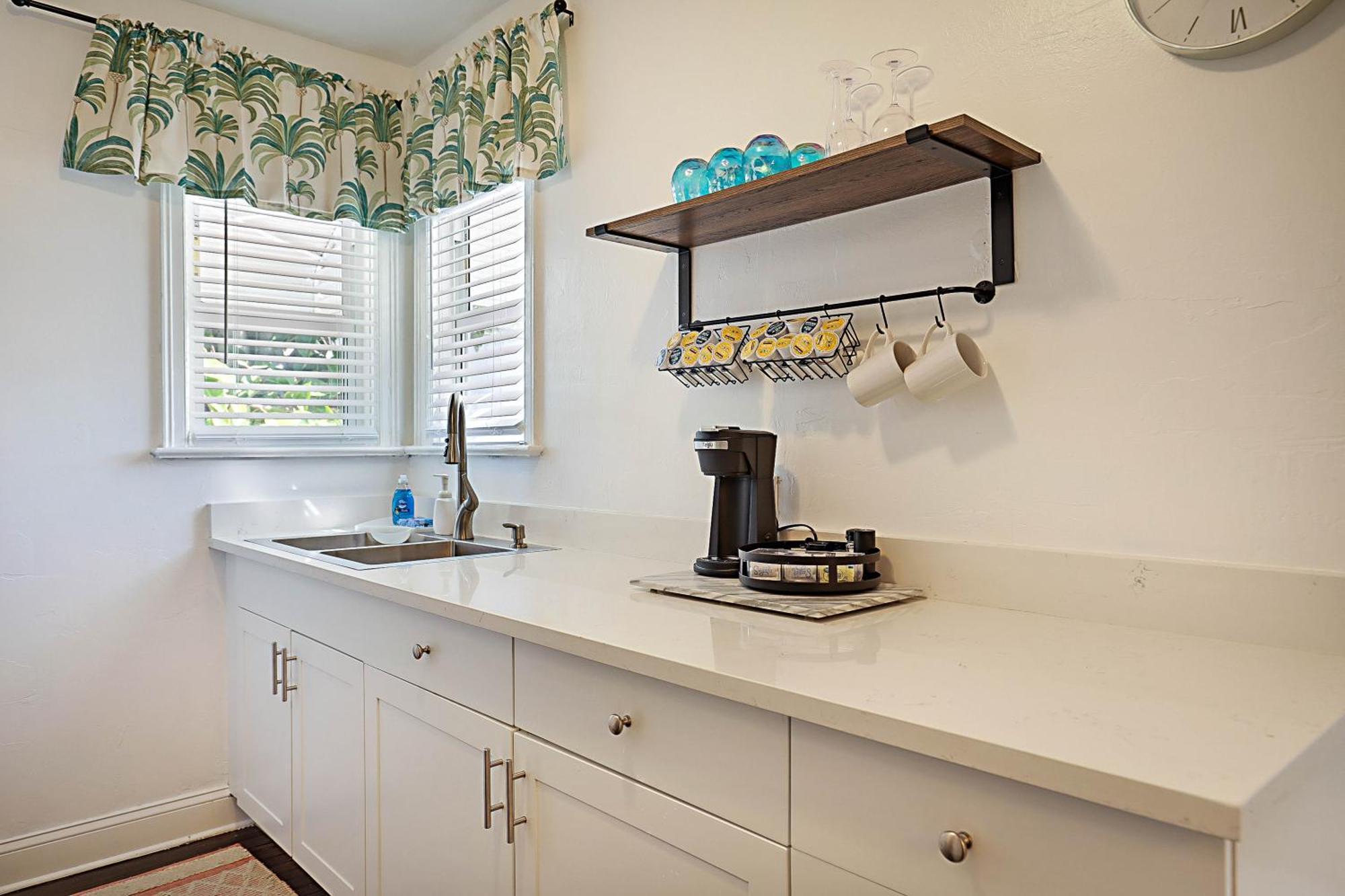 Steps To Beach & Downtown! Spacious Beach Bungalow #2 Lake Worth Beach Luaran gambar